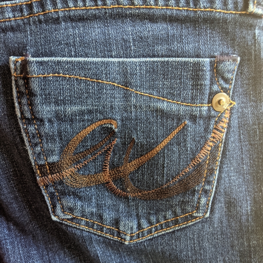 Jeans - Picture 5 of 6